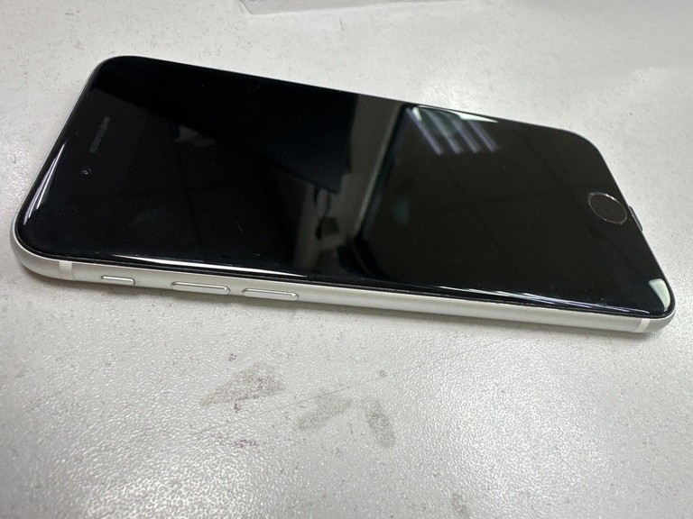 Apple iphone se 2022 64gb Код:01-200983608. Изображение 7