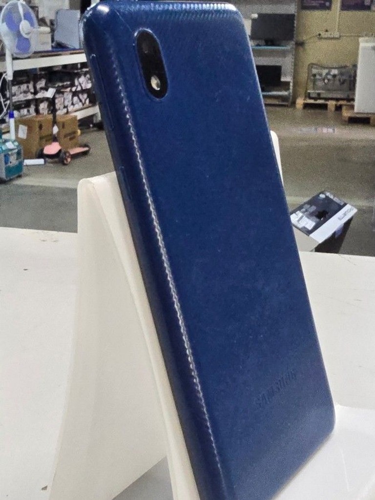 Дешиво Samsung a013f galaxy a01 core 1/16gb с ломбарда