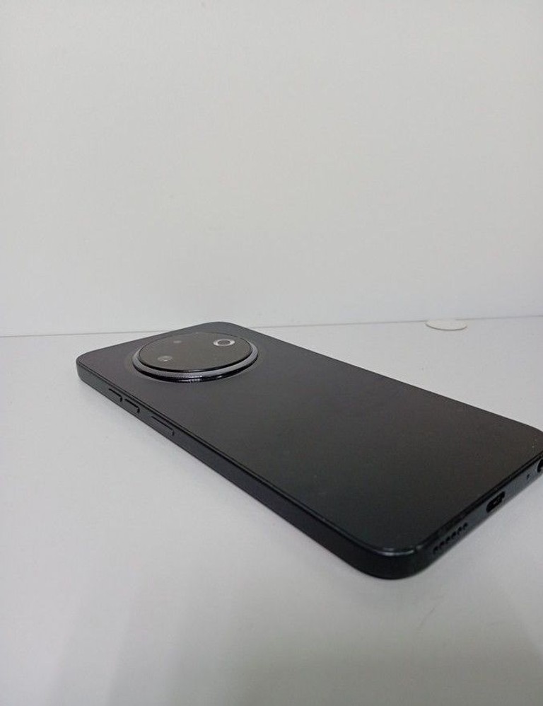 Дешево Tecno spark 30c kl5n 6/128gb з ломбарду