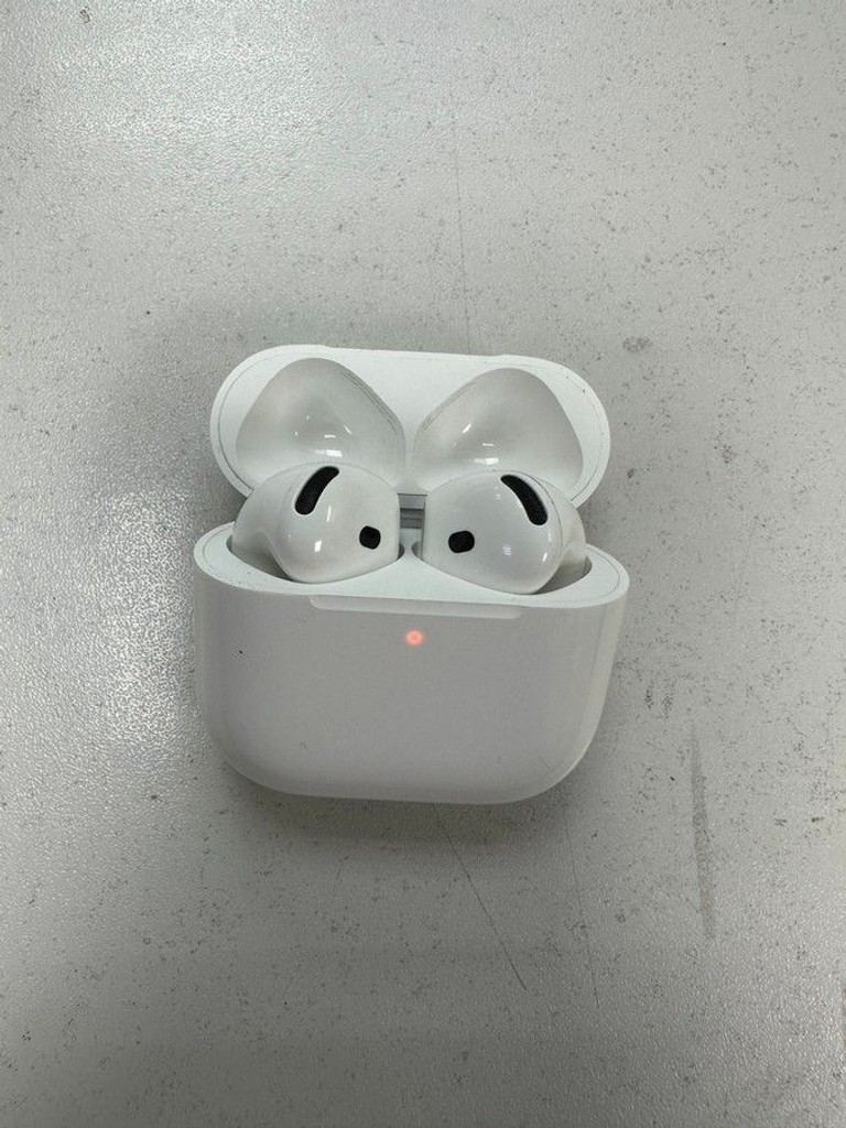 Купити Apple airpods 4 Б/У