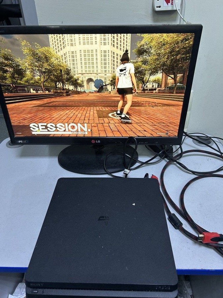 Объявление Sony playstation 4 slim 1tb / 2 контролери Б/У