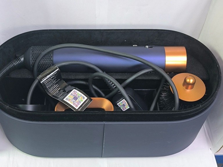 Купити Dyson Airwrap i.d. HS08 Multi-Styler and Dryer Curly+Coily Prussian Blue/Rich Copper (107451-01) Б/У