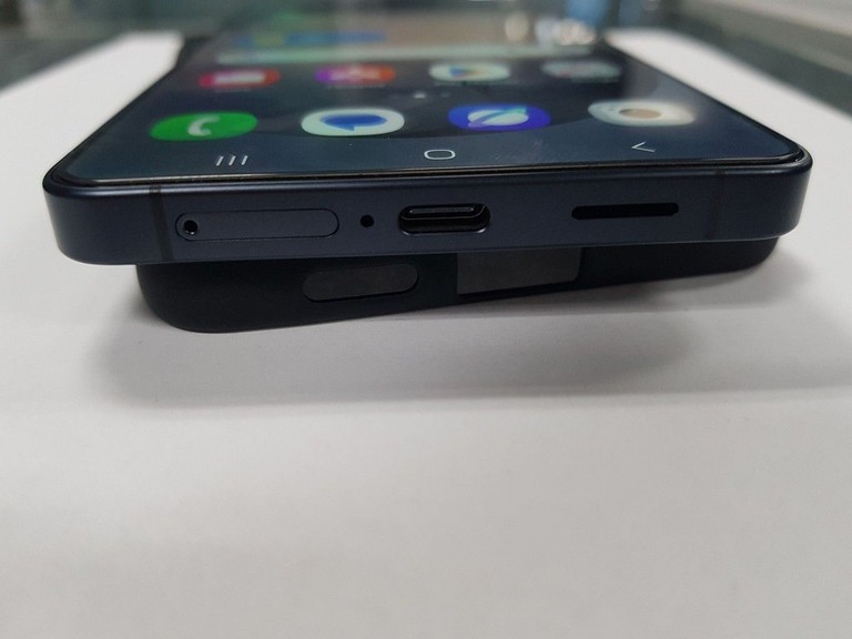 Розпродаж Samsung galaxy s26 12/256gb, продавець Техноскарб