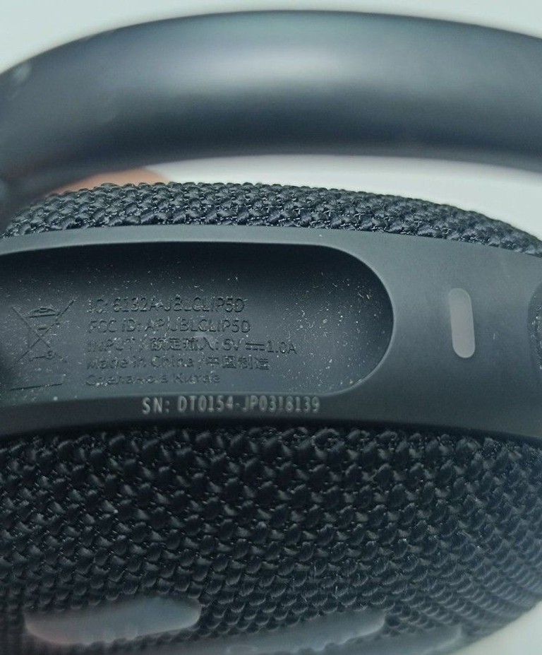 Оголошення Jbl clip 5 Б/У
