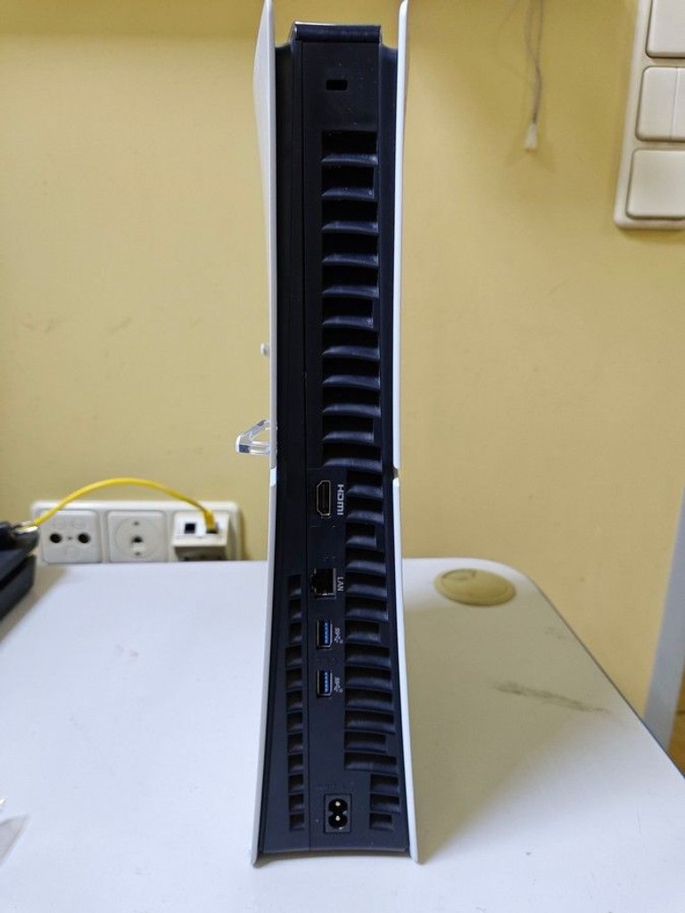 Оголошення Sony PlayStation 5 Slim Digital Edition 1TB Б/У