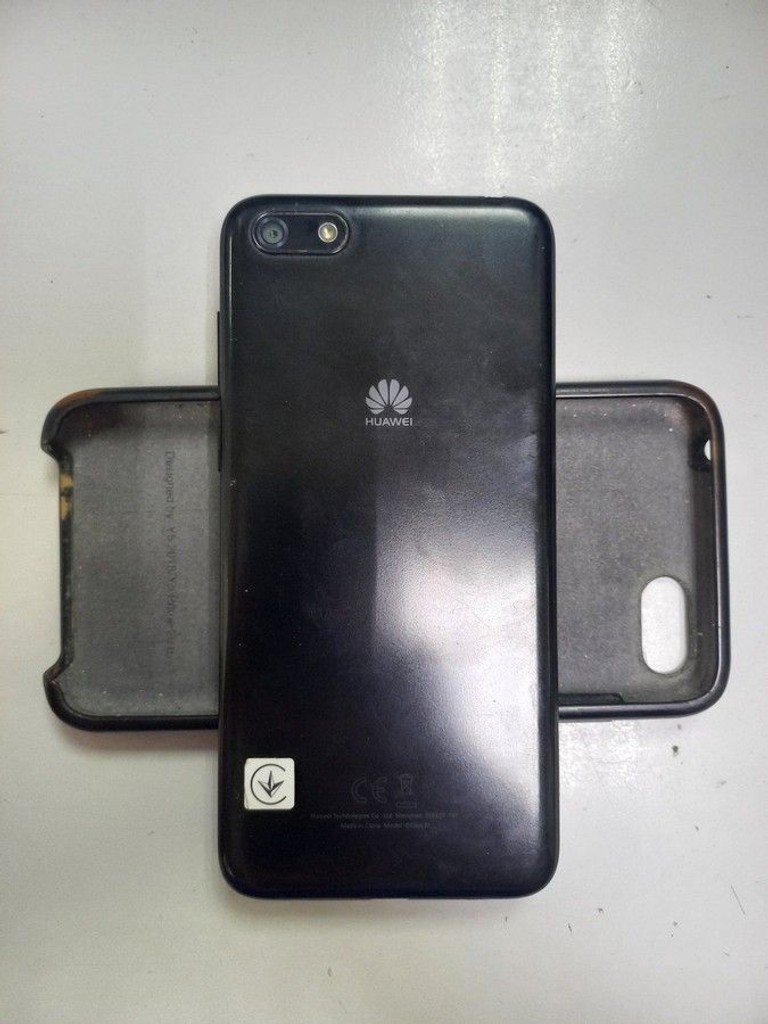 Дешиво Huawei y5 2018 dra-l21 2/16gb с ломбарда