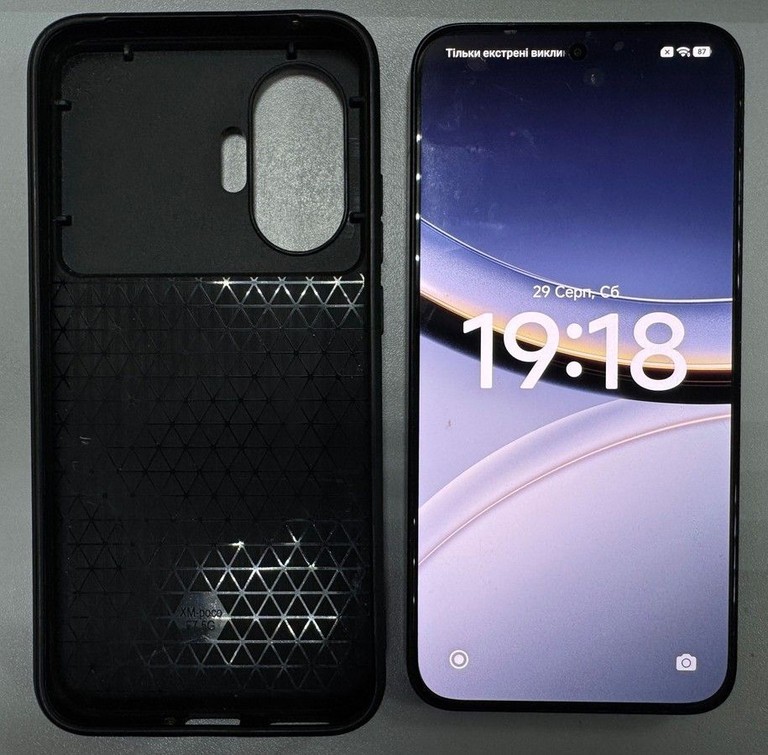 Купить Poco F7 12/512GB Black Б/У