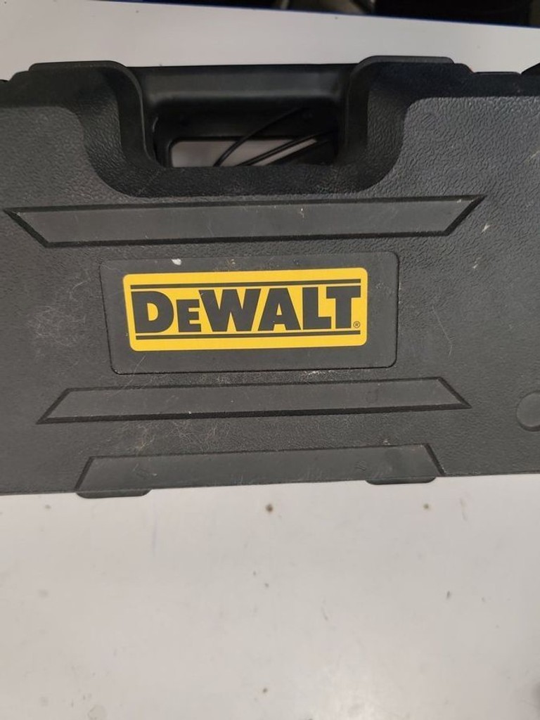 Дешиво Dewalt Копія dcm122n 2акб зп с ломбарда