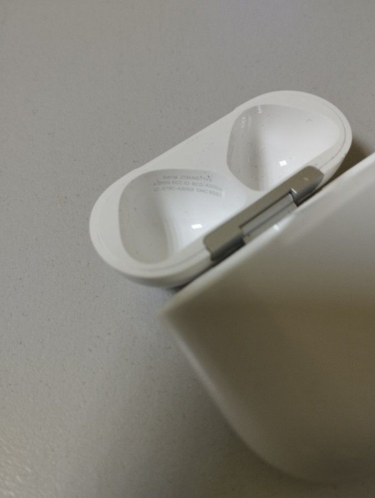 Apple airpods 4 with active noise cancellation Код:01-201104309. Изображение 7