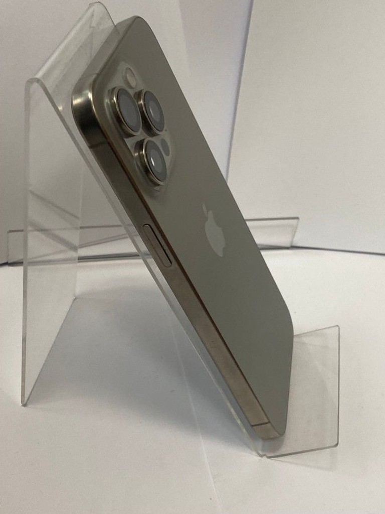 Apple iphone 15 pro max 256gb Код:01-201108551. Изображение 12