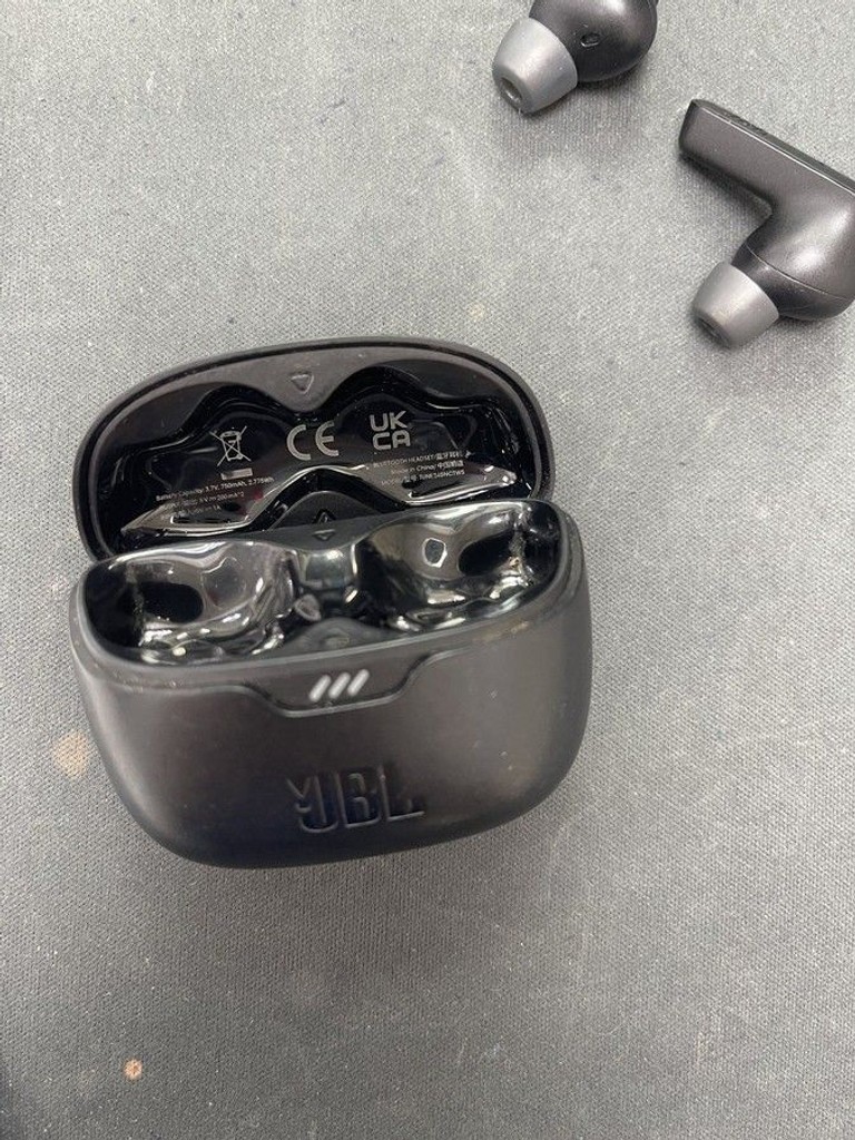 Оголошення Jbl tune 245 nc Б/У