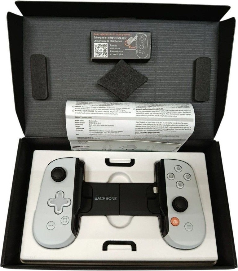 Купити Backbone One – PlayStation Edition for iPhone White (BB-02-W-S) Б/У