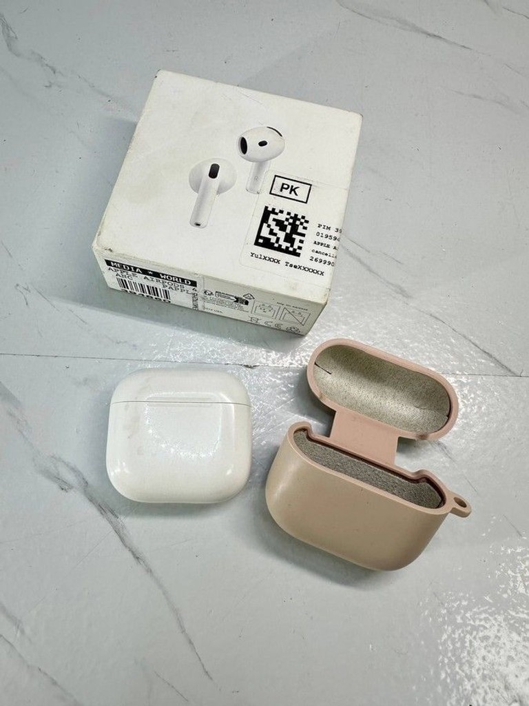 Купити Apple airpods 4 with active noise cancellation Б/У