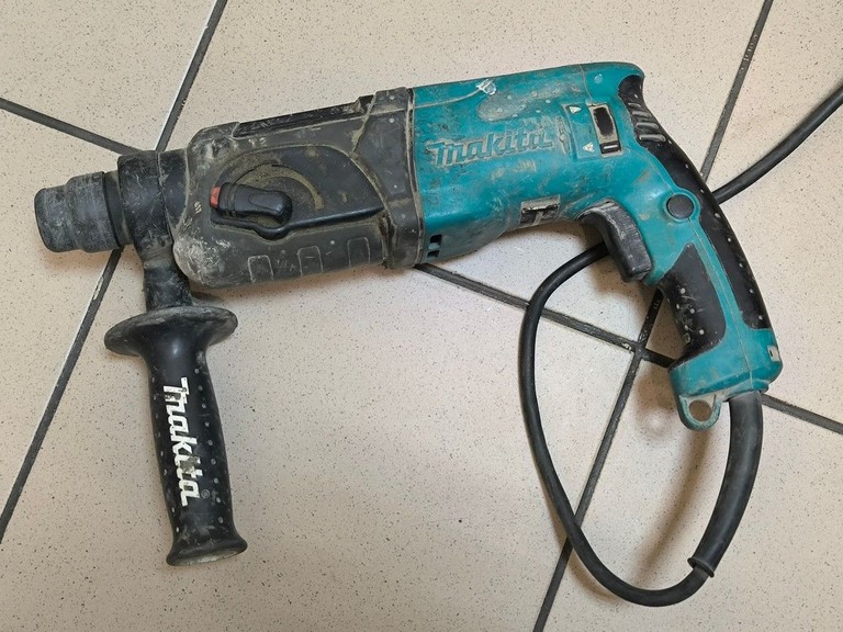 Купить Makita hr2470 romania Б/У