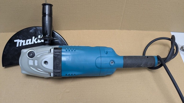 Оголошення Makita GA9020RF Б/У