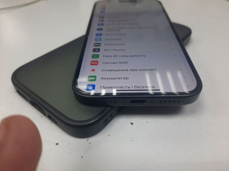 Оголошення Apple iPhone 15 128GB Green Б/У