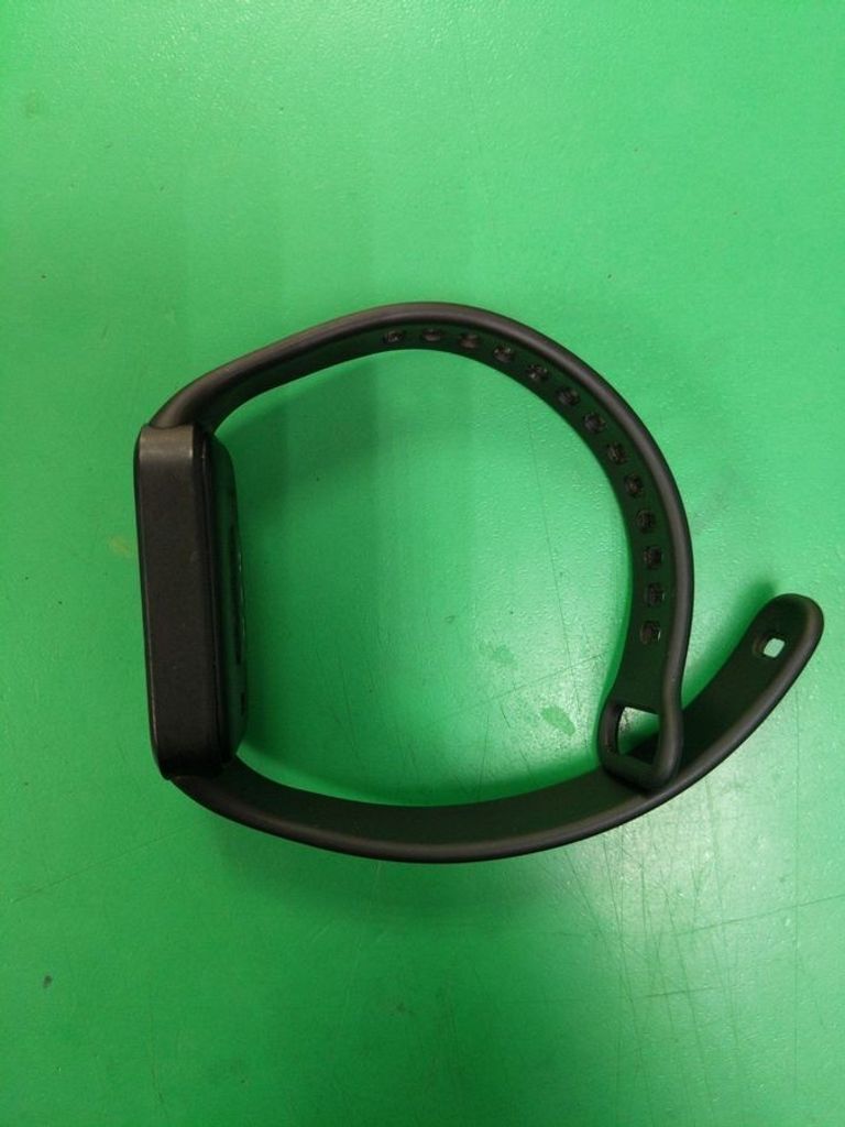 Оголошення Xiaomi smart band 9 active Б/У