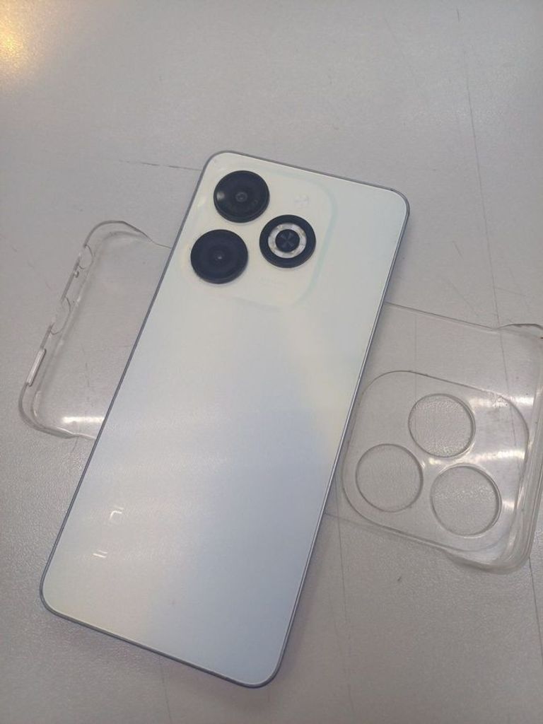 Оголошення Infinix smart 8 x6525 4/64gb Б/У