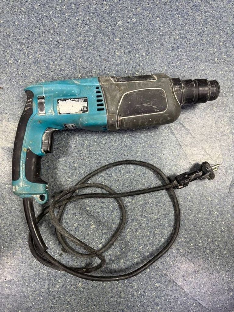 Оголошення Makita HR2470FT Б/У