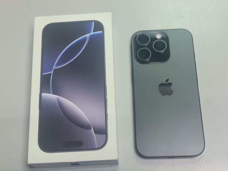 Apple iphone 16 pro 256gb Код:01-200590771. Зображення 6