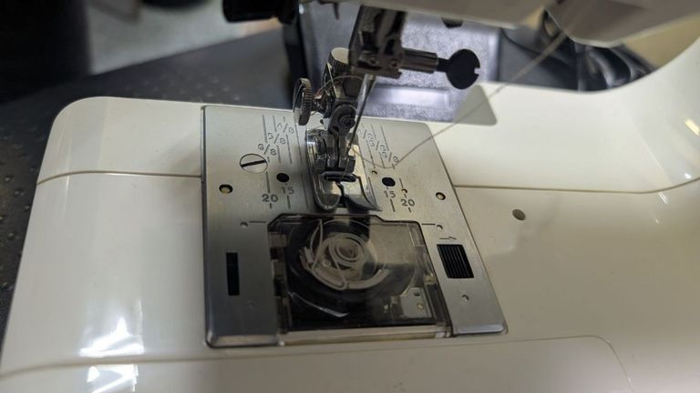 Дешево Janome jem з ломбарду