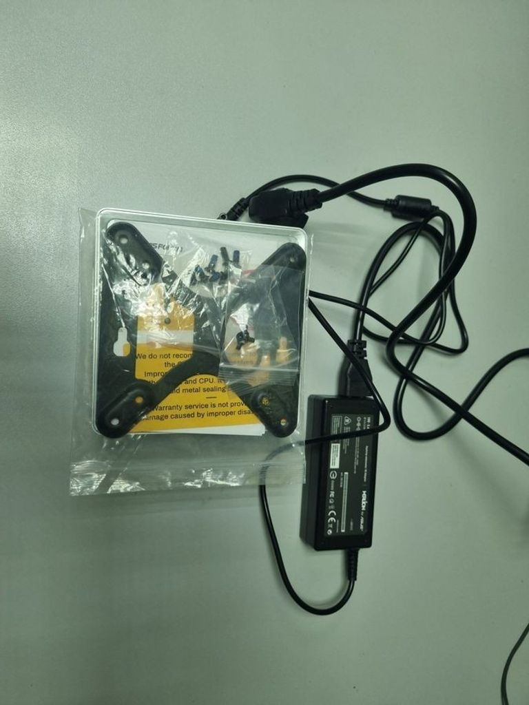 Купить Minis Forum intel core i5-12600/ram16gb/hdd відсутній/ssd480/інтегрована Б/У