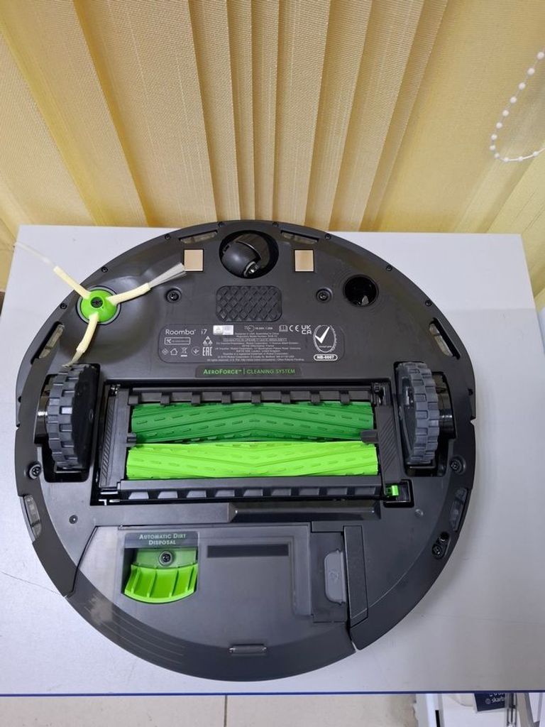 Дешево Irobot Roomba i7 з ломбарду