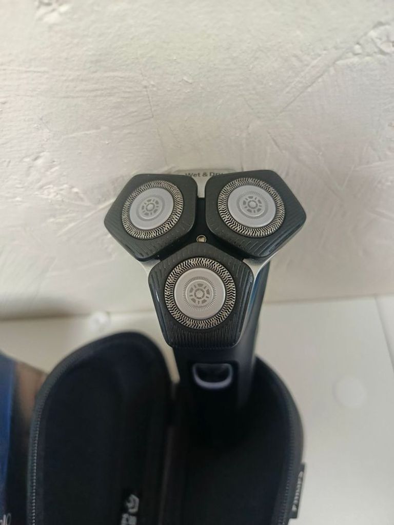 Оголошення Philips shaver series 5000 s5889 Б/У