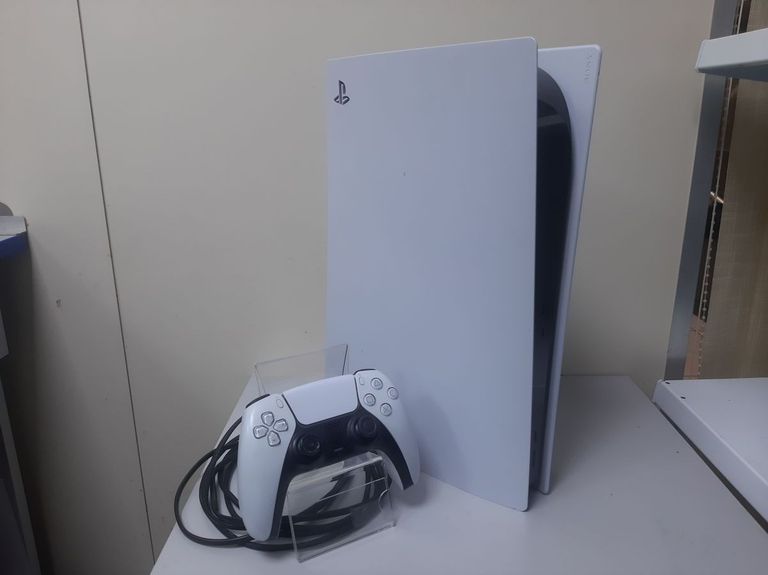 Купить Sony PlayStation 5 825GB Б/У