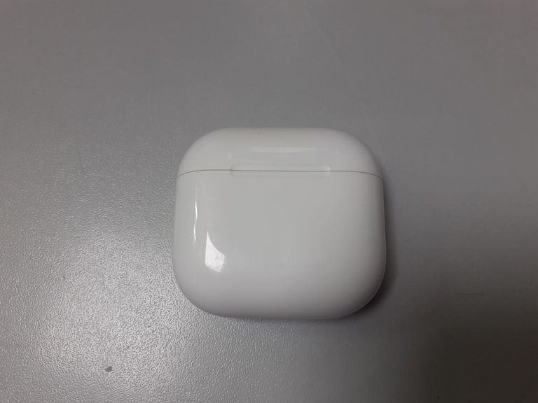 Дешиво Apple airpods 4 with active noise cancellation с ломбарда