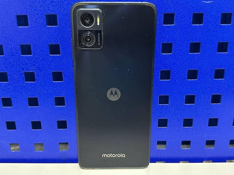 Дешево Motorola xt2239-6 moto e22 4/64gb з ломбарду