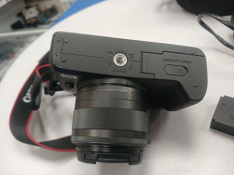 Canon eos m50 + 15-45мм is stm Код:01-200803437. Зображення 5