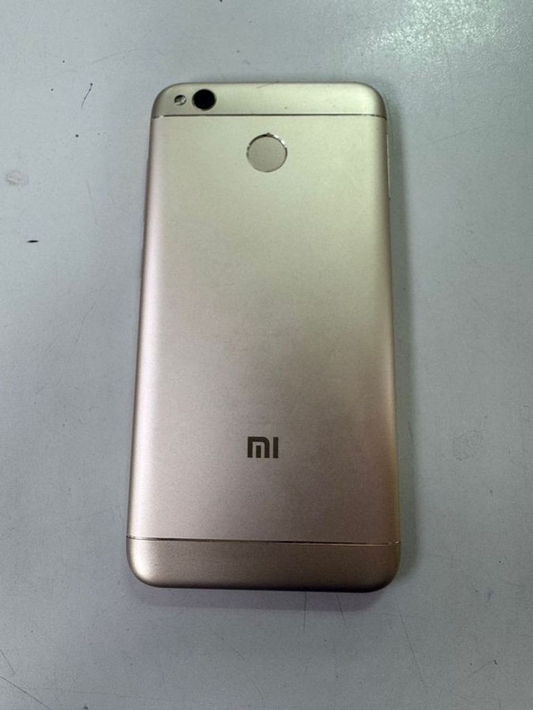 Купить Xiaomi Redmi 4x 3/32GB Black Б/У