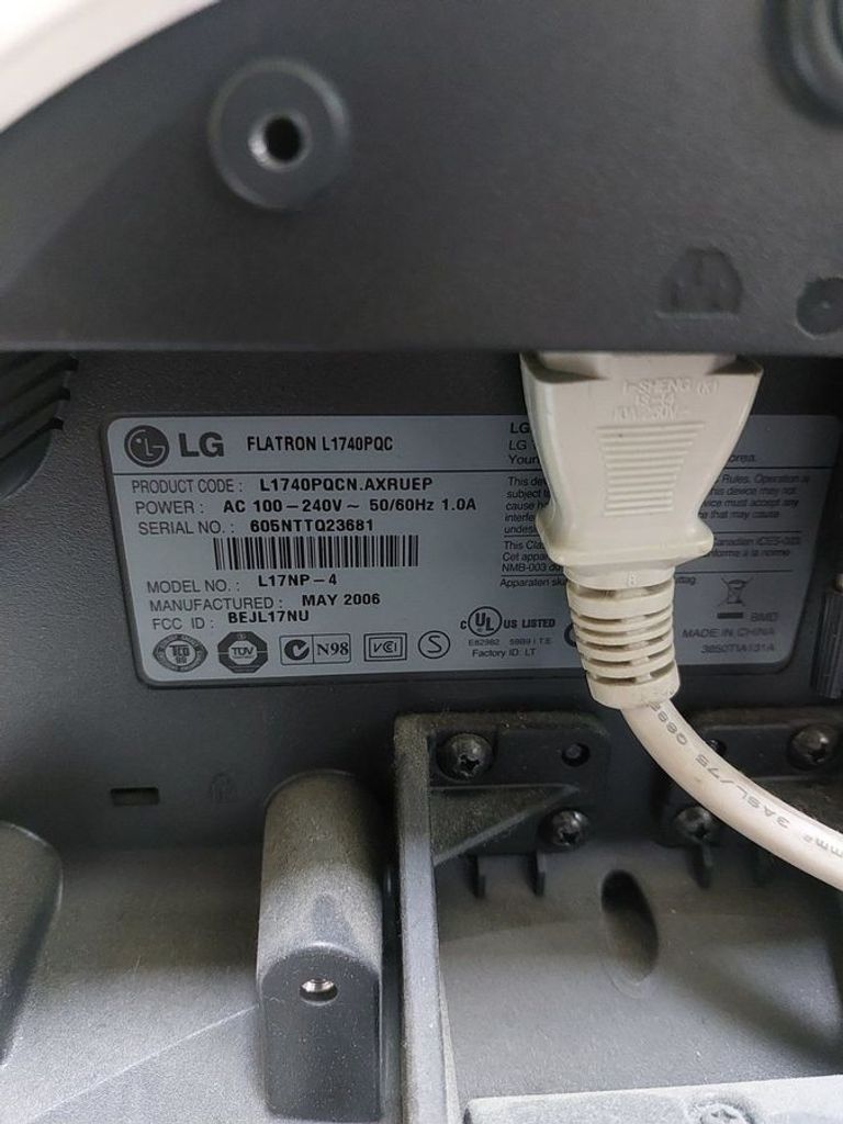 Объявление Lg l1740p Б/У