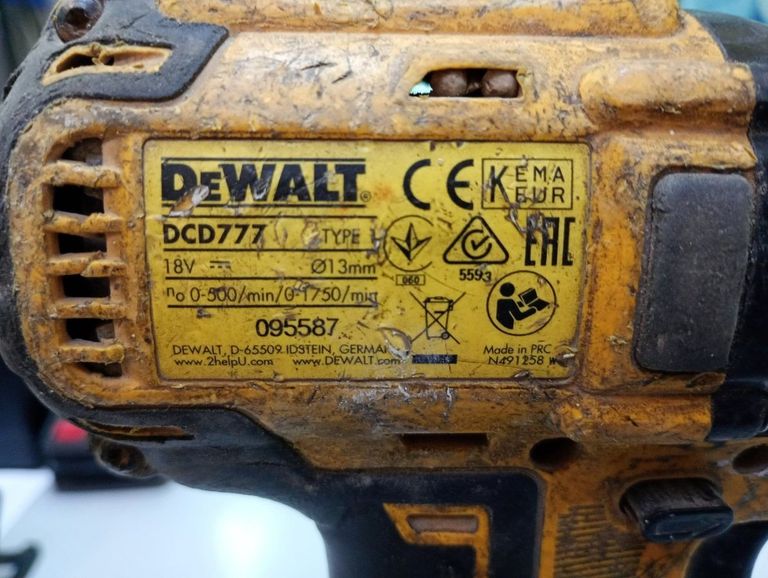 Распродажа Dewalt dcf809 / dcd777 / 2акб 1,5ah / зп, продавец Техноскарб