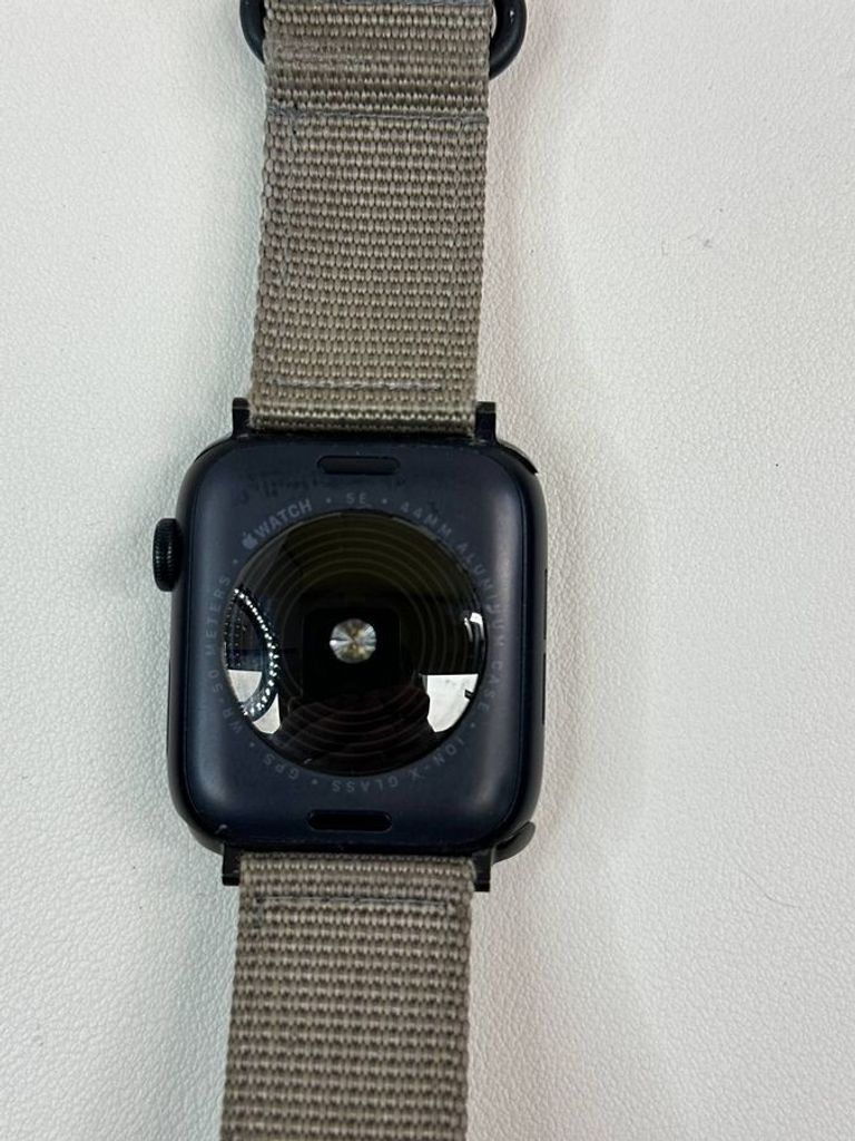 Apple watch se 2 gps 44mm aluminium case Код:01-200829222. Зображення 11