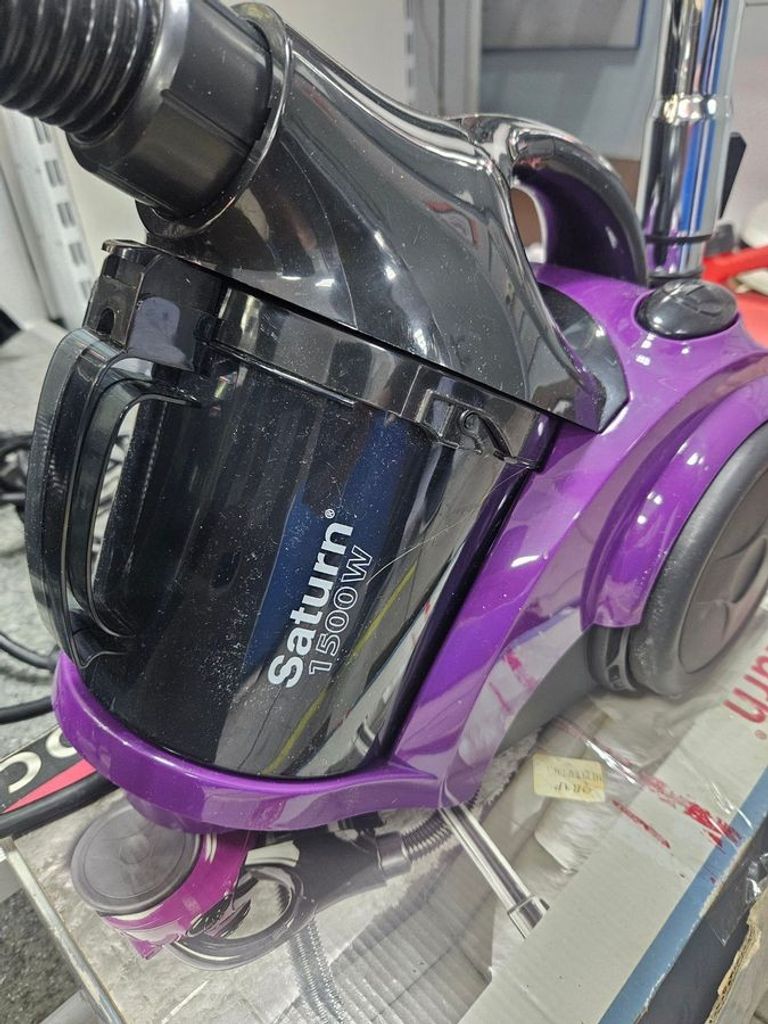 Дешево Saturn st-vc0260 з ломбарду