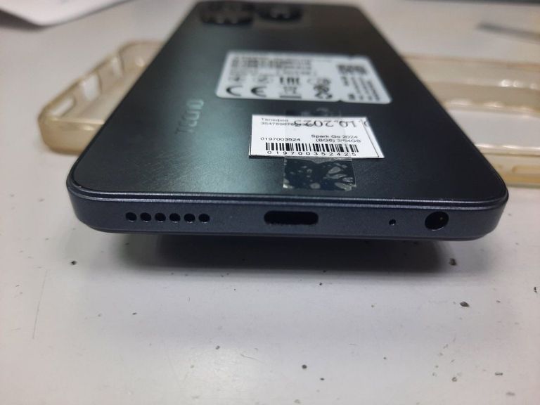 Дешево Tecno spark go 2024 3/64gb з ломбарду