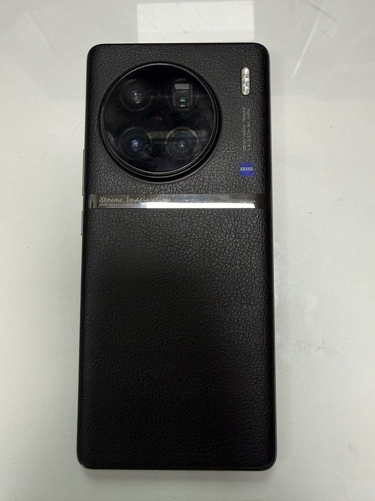 Оголошення Vivo x90 pro plus 12/512gb Б/У