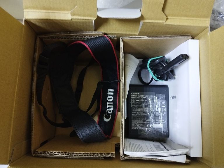 Canon eos 4000d + ef-s 18-55mm macro 0-25m 0,8ft Код:01-200845505. Зображення 5