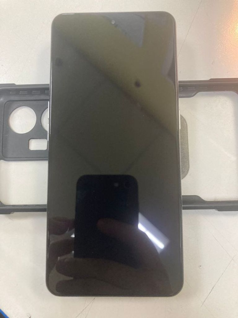 Дешево Realme gt3 16/1tb з ломбарду