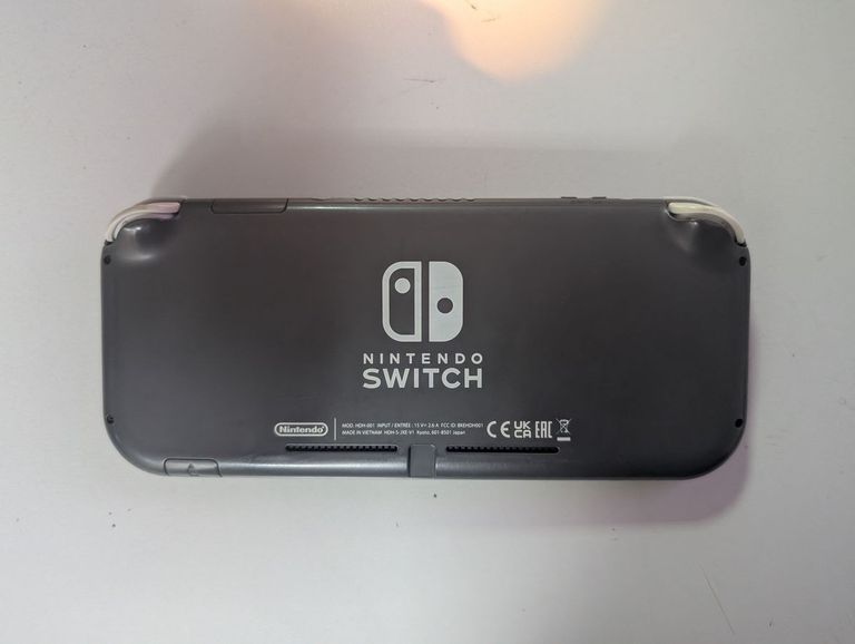 Дешево Nintendo switch lite з ломбарду