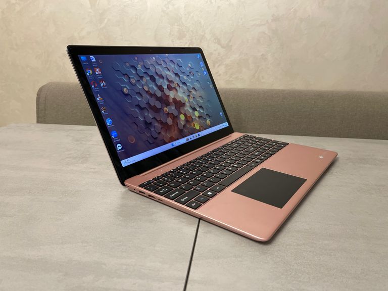 Дешево Gateway GWTN156-1RG, 15,6" FHD IPS, i5-1035G1, 16GB, 256GB SSD з ломбарду