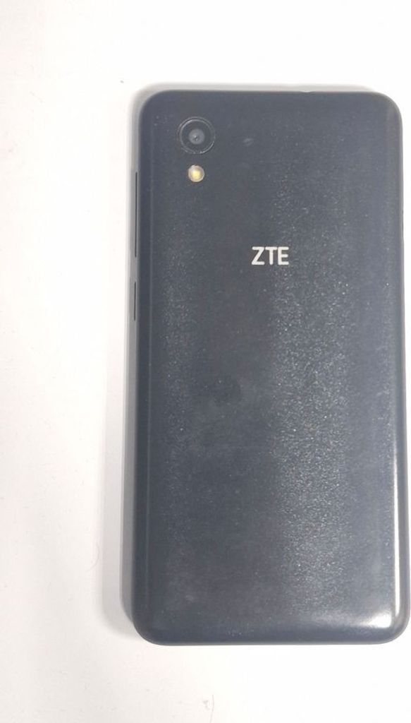 Оголошення Zte Blade L8 1/16GB Black Б/У