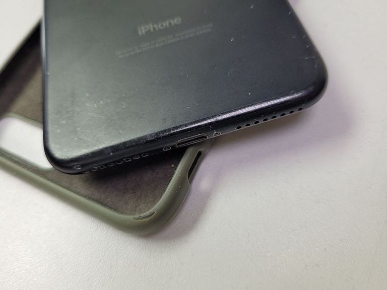 Дешево Apple iphone 7 plus 32gb з ломбарду