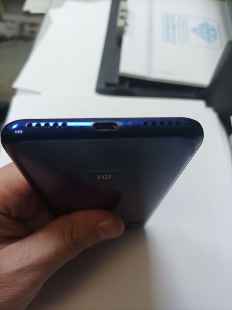 Дешево Xiaomi mi play 4/64gb з ломбарду