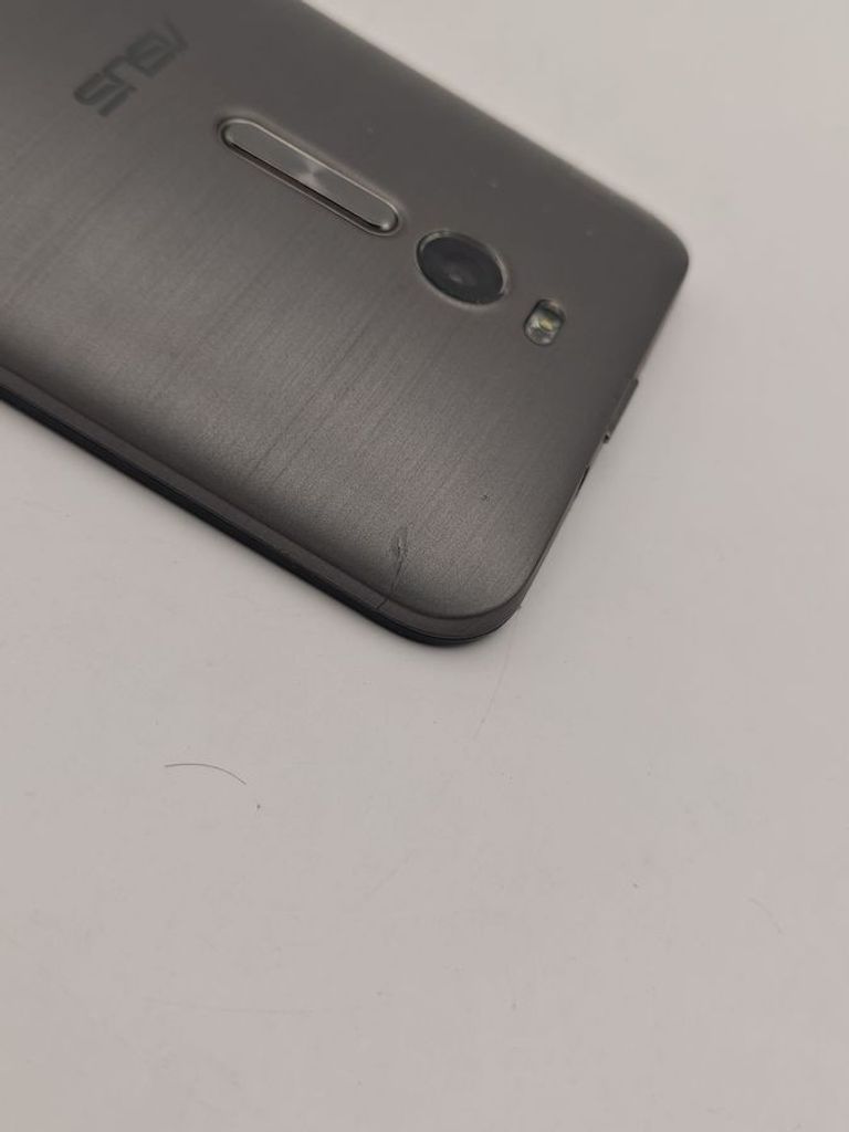 Asus zenfone 2 (ze551ml) (z00ad) 4/16gb Код:01-200897534. Зображення 5