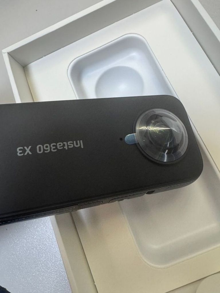 Оголошення Insta360 x3 eu Б/У