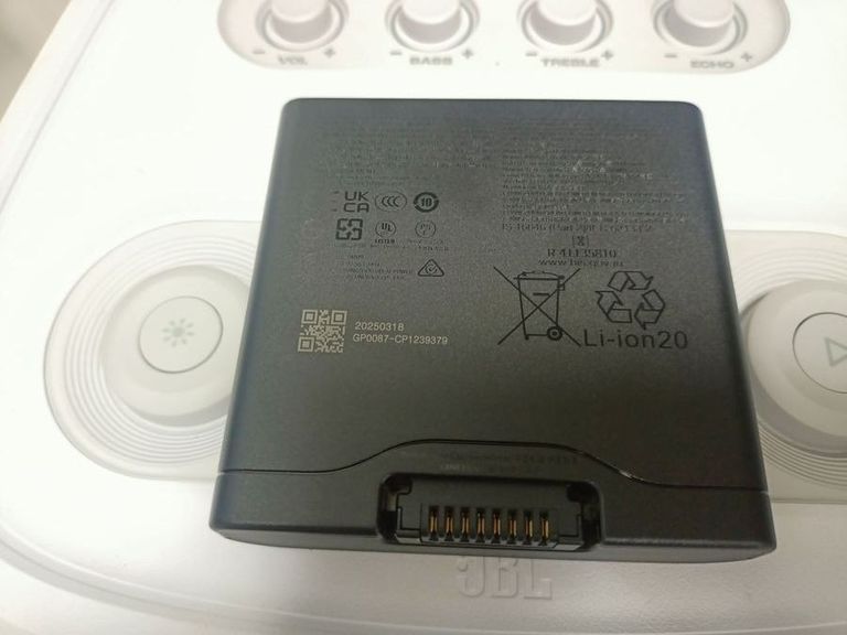 Дешево Jbl partybox stage 320 з ломбарду