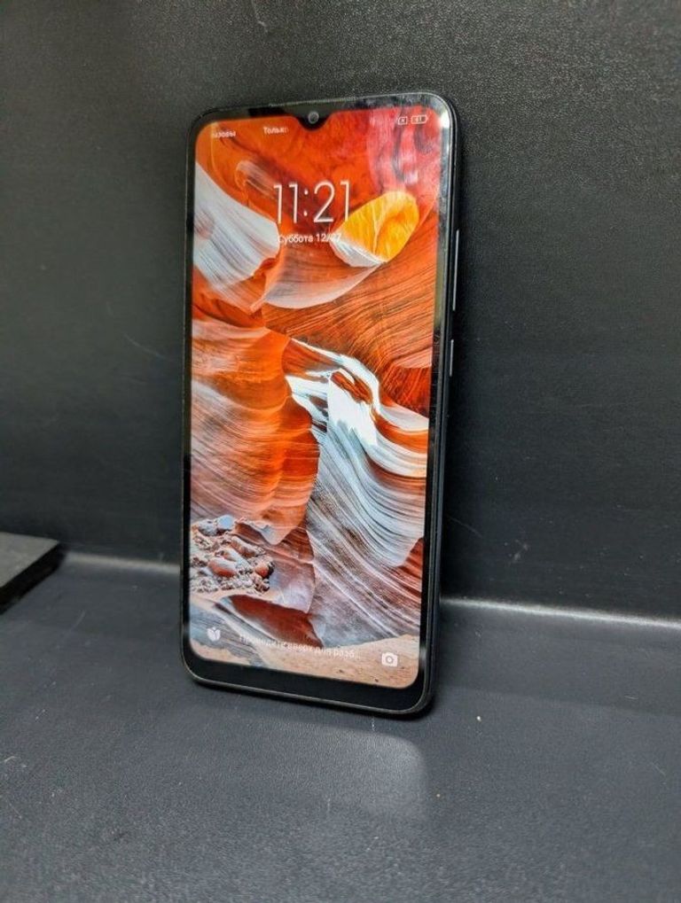 Дешево Xiaomi redmi 9at 2/32gb з ломбарду